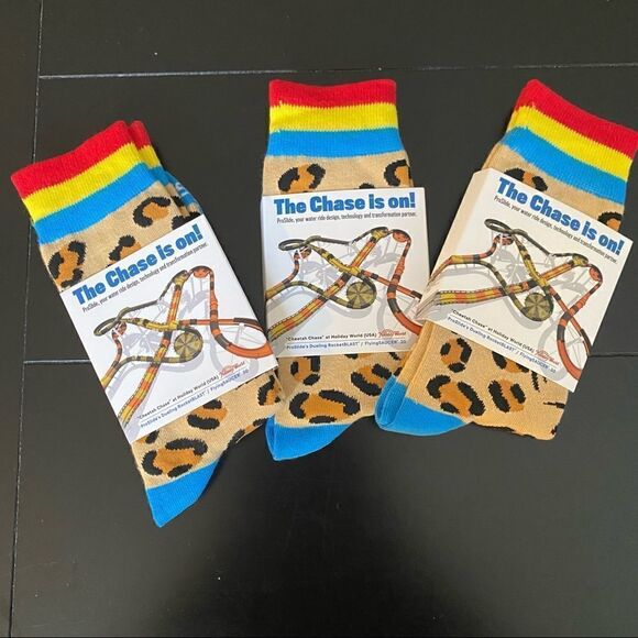 6 Pair Holiday World USA Cheetah Chase Socks Water Slide Unisex - Picture 2 of 4
